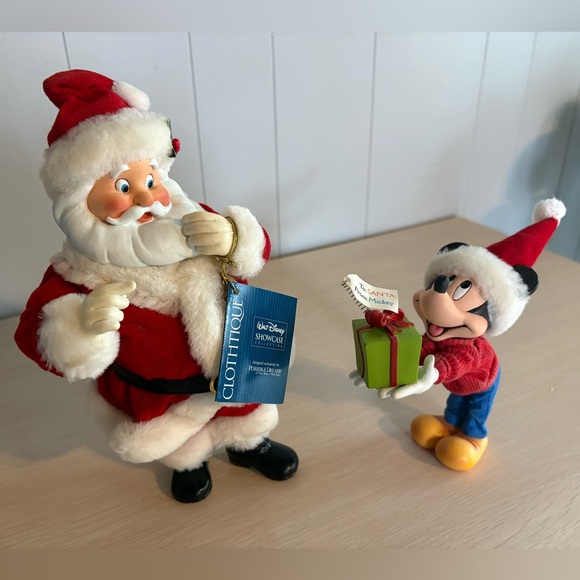 NWT Clothtique Walt Disney Showcase Collection “To Santa, From Mickey” Figurines - Picture 1 of 8